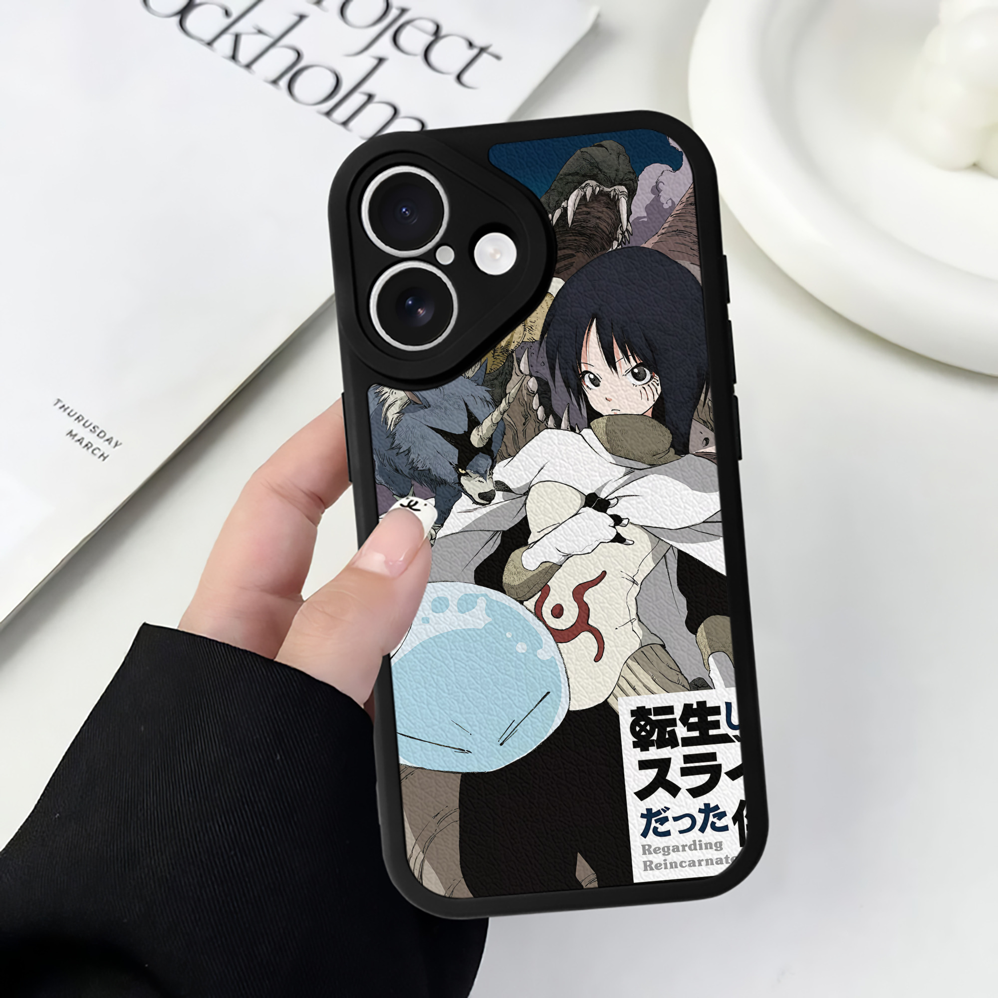 転スラ Regarding Reincarnated to Slime 【iPhone 16シリーズ対応】シリコンスマホケース（レザー調） 材質：シリコン